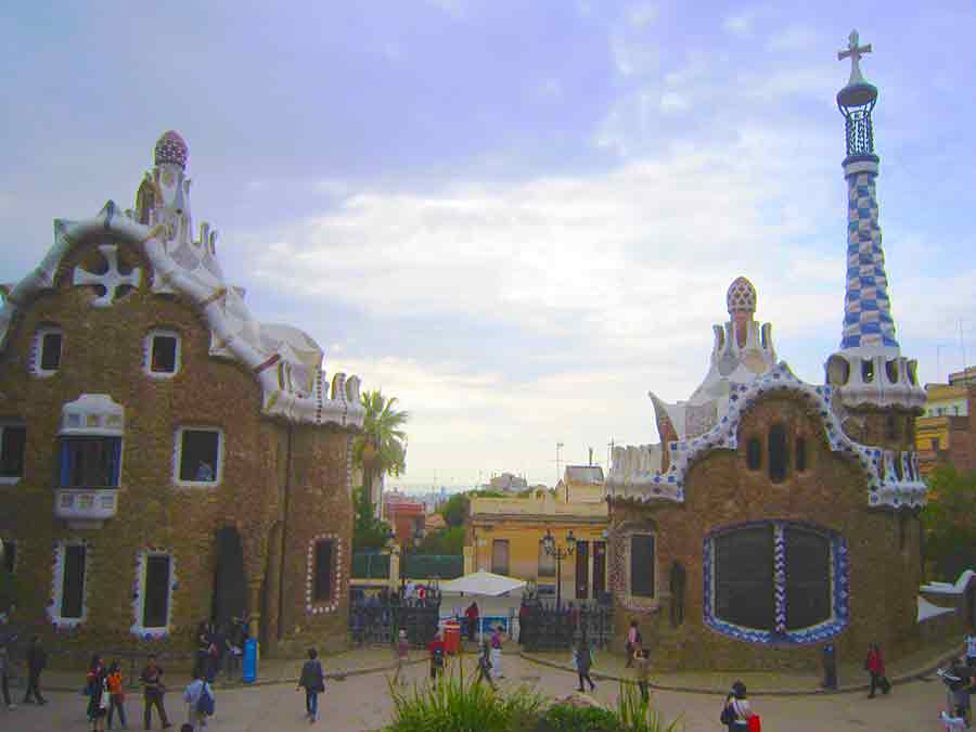 Antoni Gaudi, Park Guell Entrance, Barcelona, photo by Wiesław Sadurski