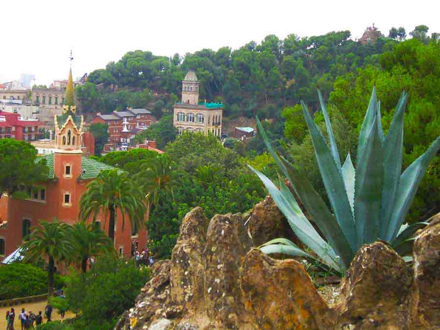 Antoni Gaudi, Güell Park overview, photo by Wiesław Sadurski
