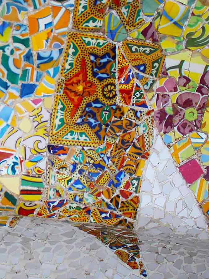 Antoni Gaudi, Güell Park mosaics, photo by Wiesław Sadurski