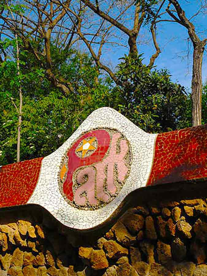 Antoni Gaudi, the sign Güell Park, photo by Wiesław Sadurski