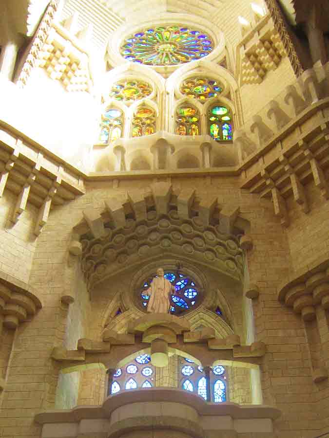 Antoni Gaudi Sagrada Familia, photo by Wiesław Sadurski