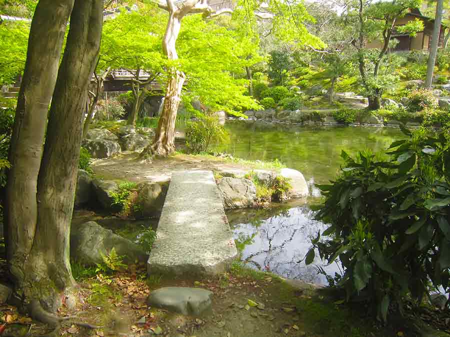 Pond, Stone Brigde, Shosei-en Garden in Kyoto, photo by Wiesław Sadurski