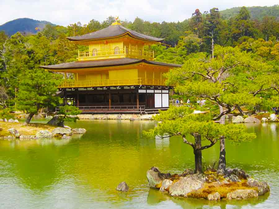 Islands and Golden Pavilion on the pond, Kinkaku-ji in Kyoto, photo by Wiesław Sadurski
