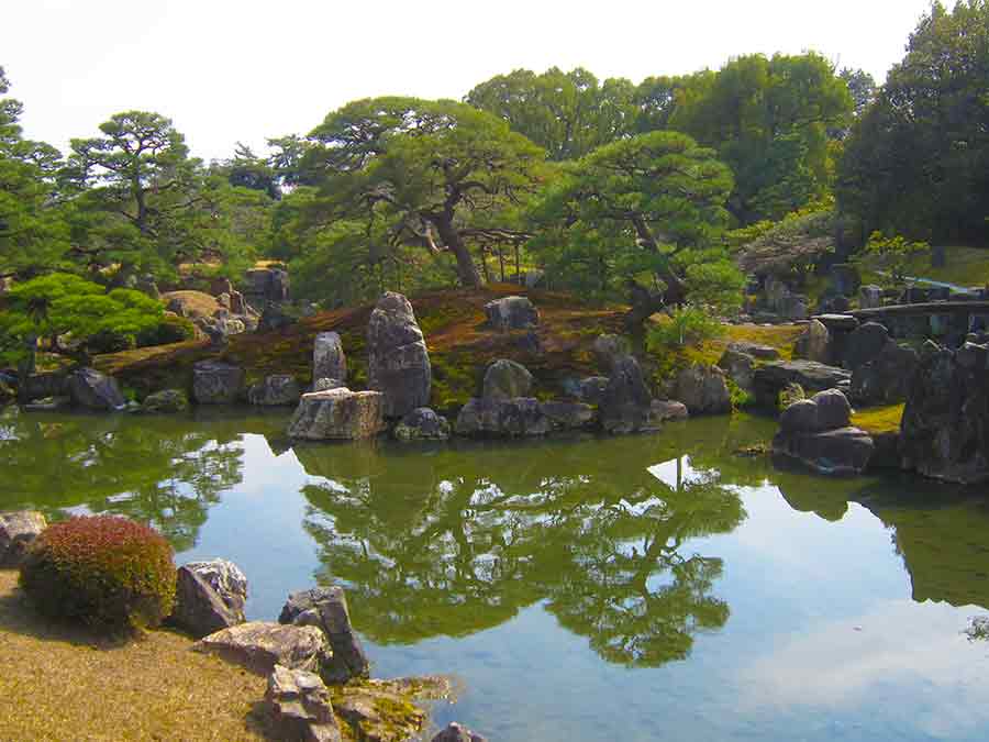 Pond in Nijo-jo Garden Kyoto, photo by Wiesław Sadurski