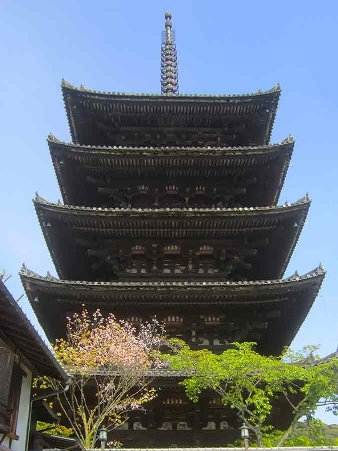 Kennin-ji Pagoda in Kyoto, photo by Wiesław Sadurski
